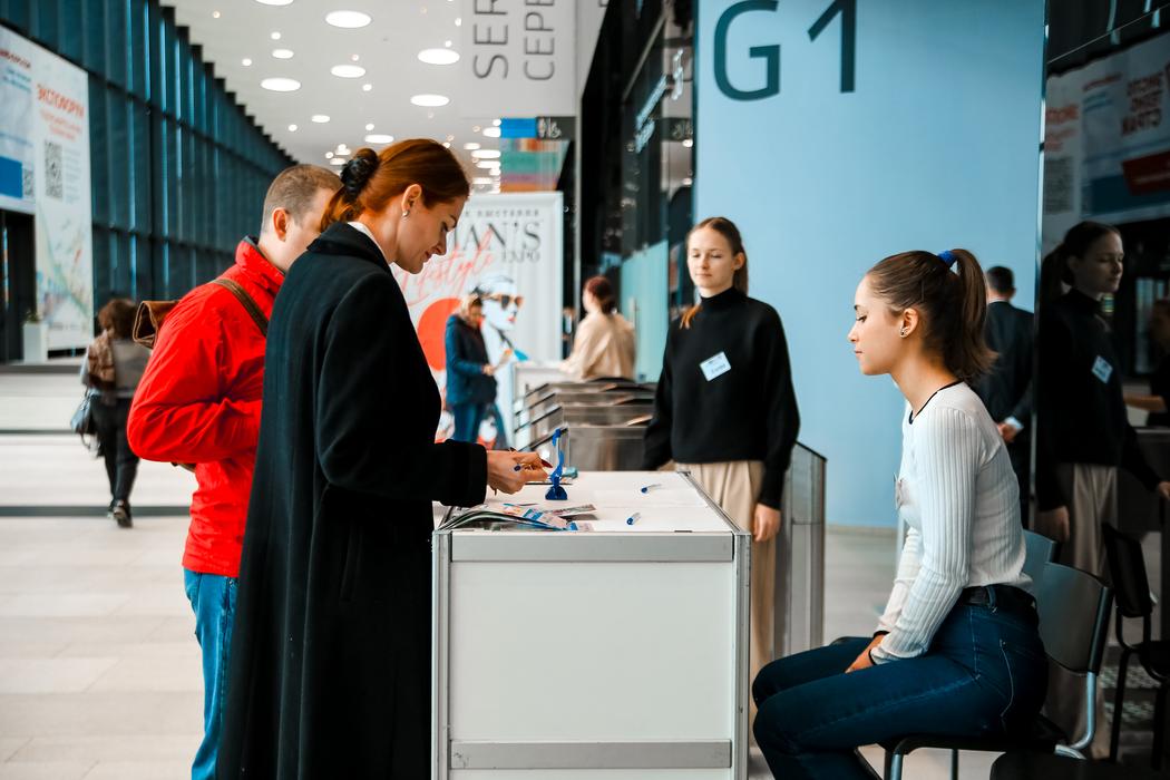 Feshnindastri foto @katya_mozina 006_20.10.2025.jpg